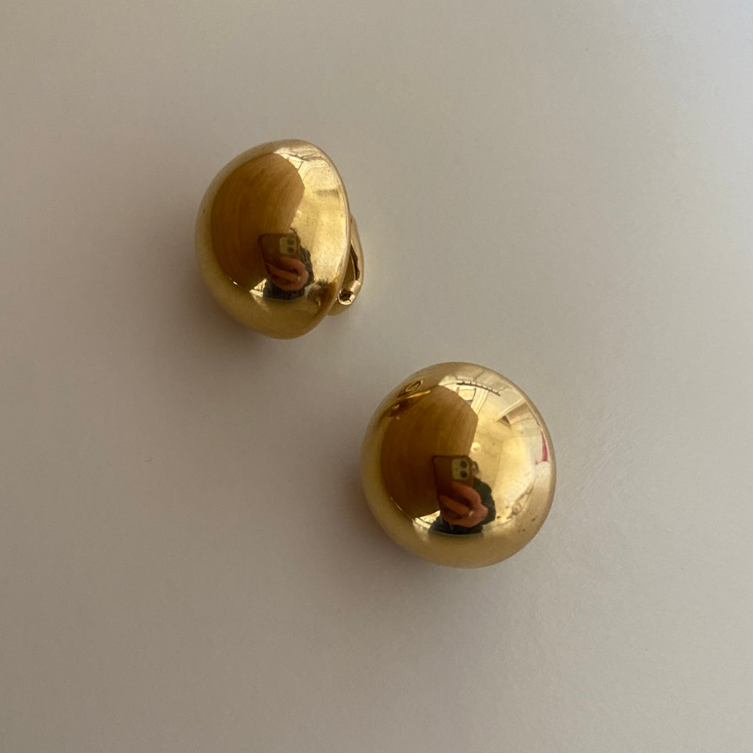 1970s/80s Vintage Trifari Gold Tone Dome Clip On Earrings