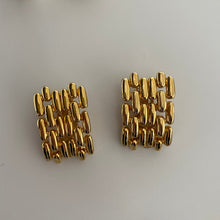 Load image into Gallery viewer, Vintage Gold Tone Panther Clip On Earrings
