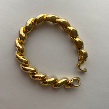 Load image into Gallery viewer, Vintage Hammered Gold Tone Bracelet
