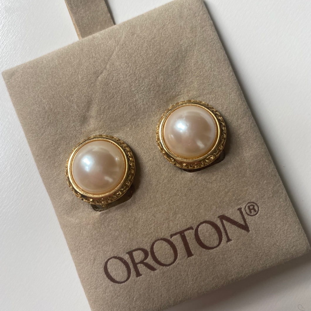 1980s Vintage Oroton Clip On Faux Pearl Earrings
